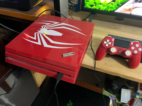 Sell jailbreak ps4 pro spider man limited edition 1tb 99% new