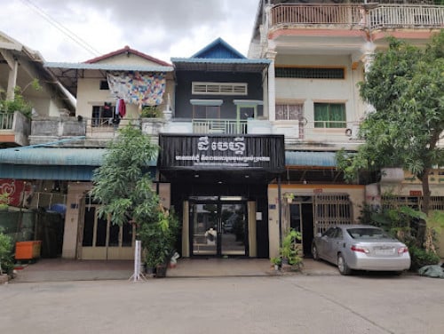 ផ្ទះលក់បន្ទាន់ / តម្លៃក្រោមទីផ្សារ / ហាងដេគ័ររួចស្រេច/ តម្លៃកាត់ប្លង់រឹងជូន