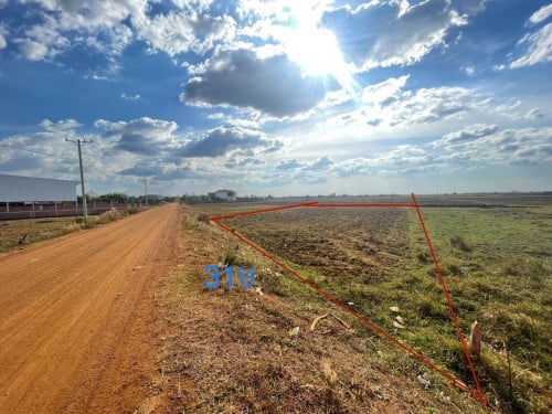 ដីលក់ក្រុងត្បូងឃ្មុំ