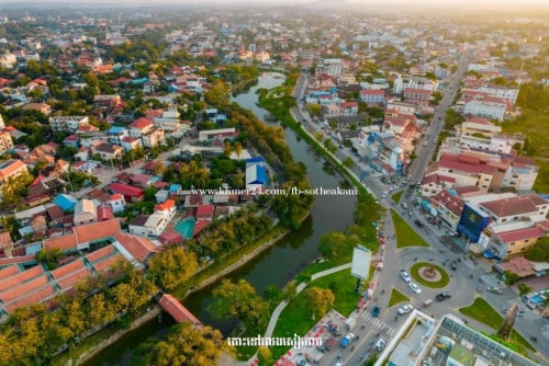 ដីលក់