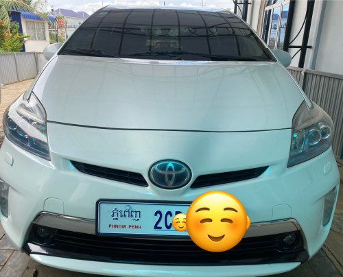 2013 PRIUS PLUG IN សាកភ្លើង អប់សិន 5