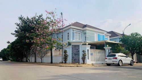 វីឡាកែង ក្នុងបុរីអង្គរភ្នំពេញ