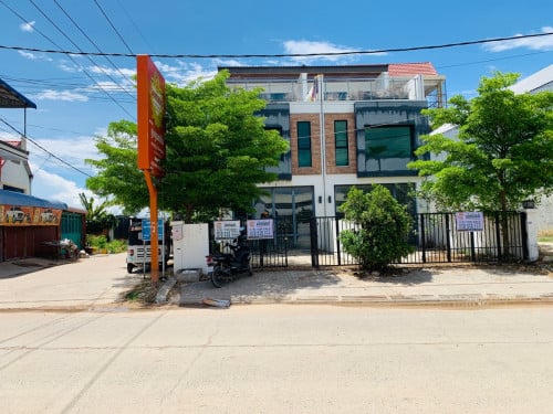 ផ្ទះលក់ឬជួល​ កាកាប២​ ពោធិ៍សែនជ័យ​ ភ្នំពេញ