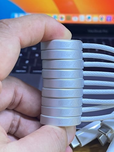 ខ្សែសាក Apple Watch Ultra ហ្ស៊ីន