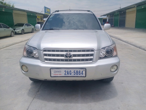 ដំណឹងលក់ឡានស្អាត Toyota Highlander 01.V6.P2.fullពេញ