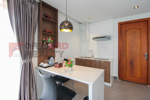 1 Bedroom apartment with Swimming Pool and gym for rent in Doun Penh Area (Near Royal Palace)