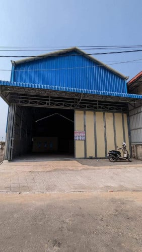 ក្រុងតាខ្មៅ ឃ្លាំងជួល 10*20