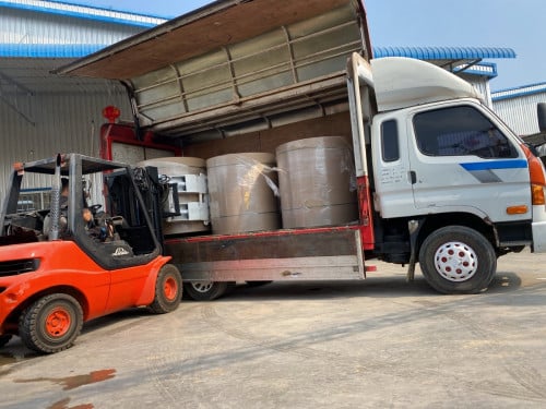 មានទទួលដឹកទនិញគ្រប់ប្រភេទ 25 ខេត្តក្រុង និង 24ម៉ោង រើឃ្លាំង.រើផ្ទះ.ការិយាល័យ.រោងចក្រ និងផ្សេងៗ