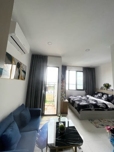 Studio room for rent