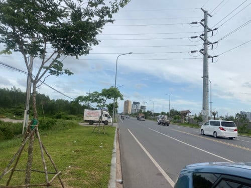 ដីលក់ក្បែសមុទ្រអូត្រេះ ចុះ 10500