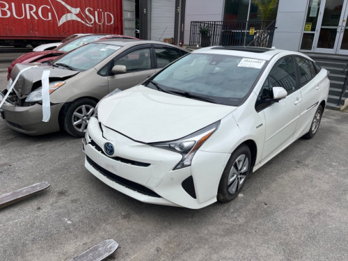 Toyota Prius 2016 option 4 Advantage