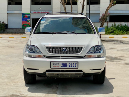 Lexus RX300 Coach Edition 2002 P2