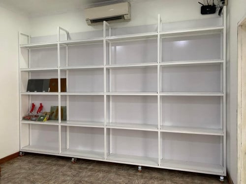 ធ្នើរ/Shelf