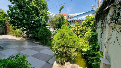 6 Bedrooms villa for rent in Phnom Penh Thmey
