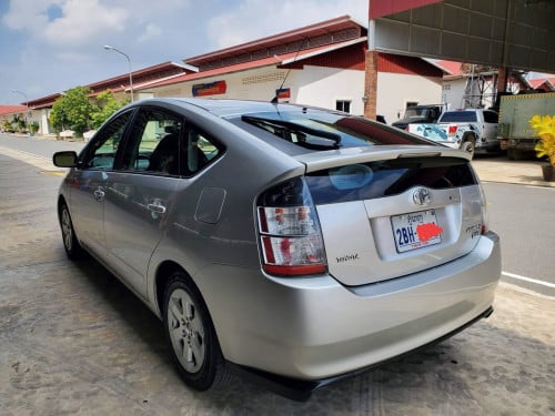 ជួលឡានជាថ្ងៃនឹងអាទិត្យ