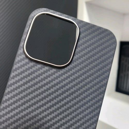 100% Carbon Case 15 pro max Support wireless charger magnetic