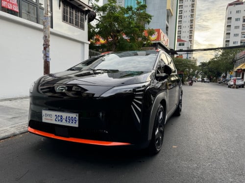 ឡានច្រើនពេក អត់មានអ្នកជិះ លក់ចេញ ថ្មីដូចទិញពីក្រុមហ៊ុន ធានា8ឆ្នាំ