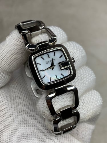 នាឡិកាស្រីGucci មួយទឹក