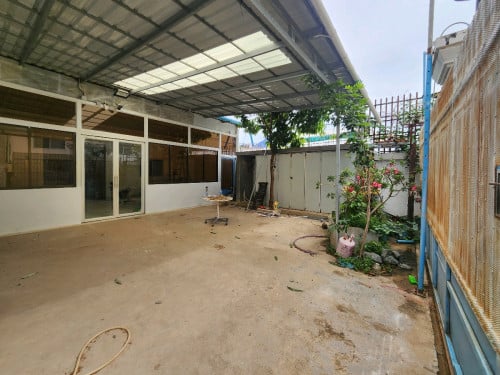 2Bedrooms house for rent in Phnom Penh Thmey