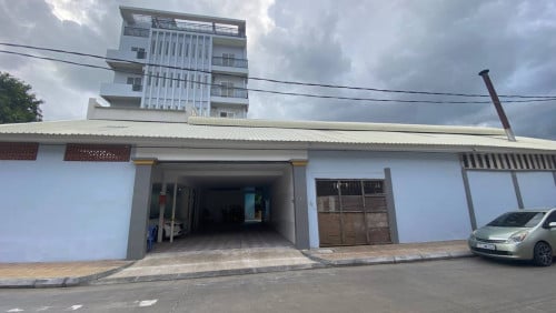 4000$ 商业出租-អាគារ​ និងឃ្លាំងសម្រាប់ជួល