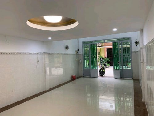 បុរីតាង៉ូវ