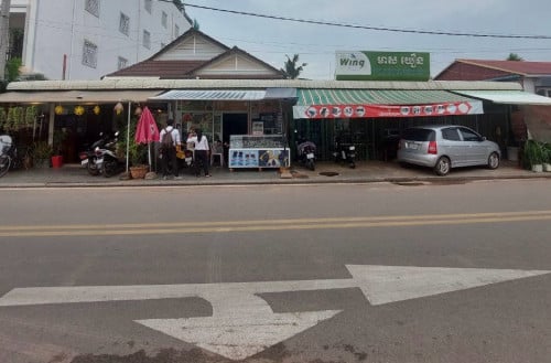 ដីនិងផ្ទះលក់ជិតpubstreet (ម្ចាស់ផ្ទាល់)