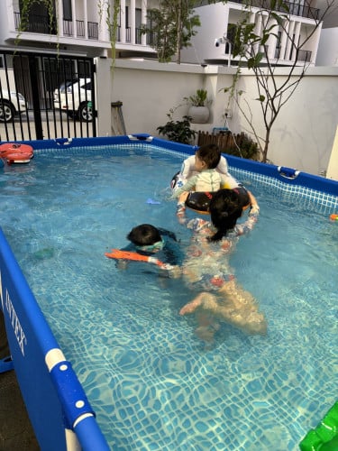 អាងintex ទំហំ4.5mX2.2mX0.84Cmទើបទិញប្រើបានម្តងប៉ុណ្ណោះនៅល្អ99% ថែមម៉ាសុីនចំរោះទឹកស្អាតfree