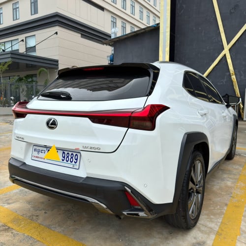 Lexus UX 200 | 2019 មហាថ្មី 99% | មហាទំនើបផុតលេខ!