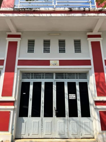 ផ្ទះលក់តម្លៃ1មុឺនក្រាស់អាចចរចាបានទៀត