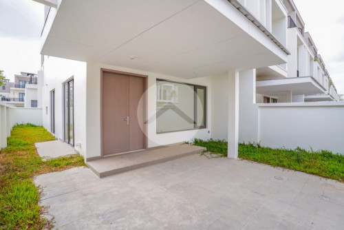 #URGENSALE: លក់ប្រញ៉ាប់🏡✨ វីឡា ភ្លោះតូចកែង 4 បន្ទប់គេង នៅបុរី ចន្ទគីរី (Chankiri) រាជធានីភ្នំពេញ📍