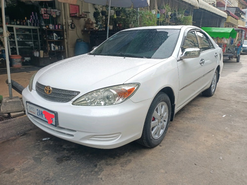 02 xle Full ឡានស្អាត 11500$ ចរចារ