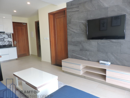 1 Bedroom Apartment For Rent In Tonle Bassac With Pool