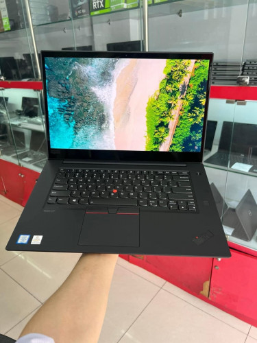 LENOVO Thinkpad P1Gen2