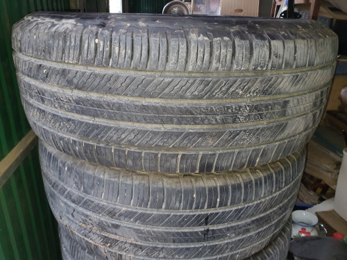 កៅស៊ូកង់ឡាន 2 គ្រាប់ Michelin 265/60R18