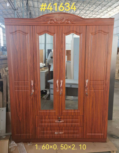 ទូដាក់សម្លៀកបំពាក់