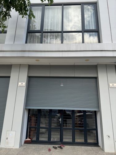 ផ្ទះនៅបុរីជីបម៉ុង50ម ចុះពីផ្លូវព្រៃសរ 50ម ផ្ទះទល់មុខគំរោងផ្សារជីមម៉ុង50ម