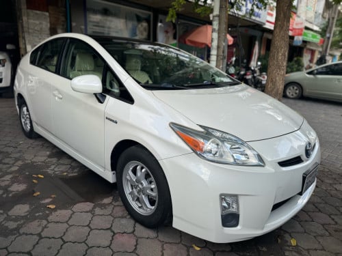 2010 Toyota Prius option4 solar