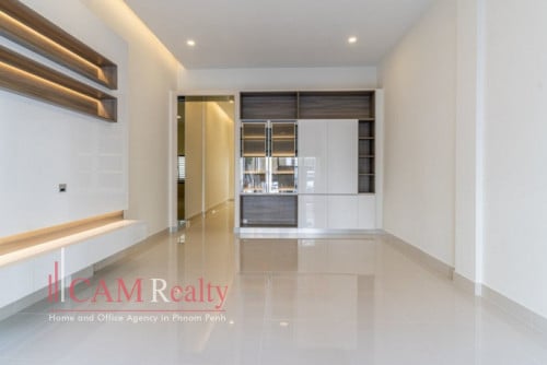 ផ្ទះអាជីវកម្មសំ​រាប់ជួលទីតាំងនៅក្នុងបុរីប៉េងហួតបឹងស្នោរ