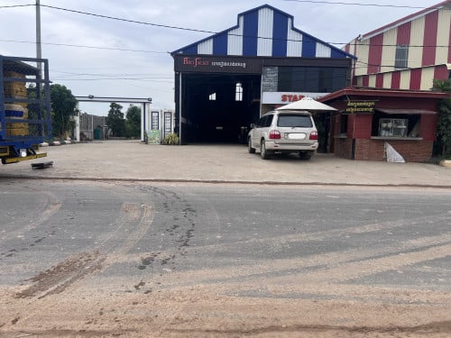 🏦 Warehouse Urgent Sale (Negotiable), ABA Loan Available.