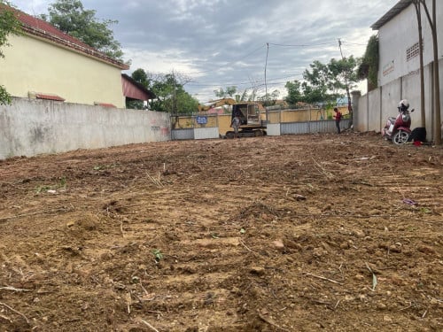 ដីសម្រាប់ជួល ទីតាំងល្អ សម្រាប់ឃ្លាំង ឬ សិប្បកម្ម