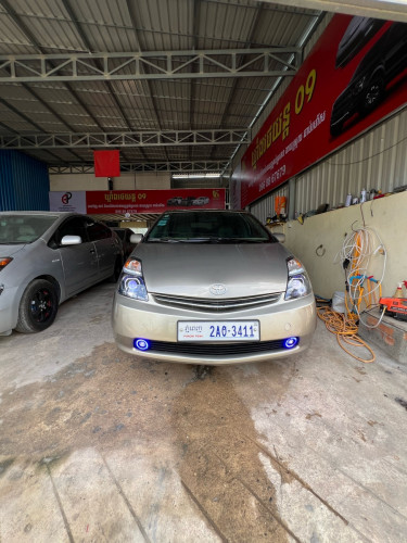 Toyota Prius 2005 full