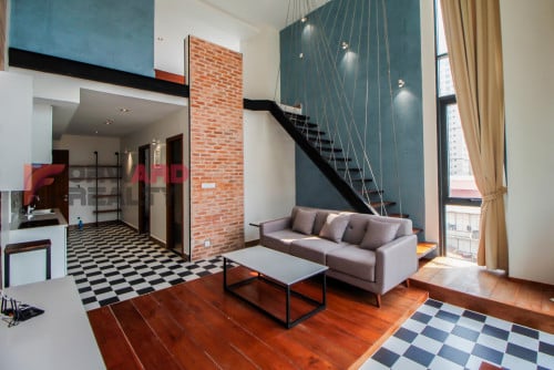 Duplex 2 Bedrooms Service Apartment with swimming pool and gym available for rent in BKK1 Area.