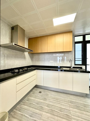 TK Avenue || Sky 31 Residence Three Bedroom Brand New Furniture