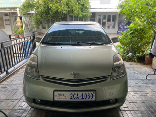 Prius 2008 full options 11800$ ម្នាស់ផ្ទាល់