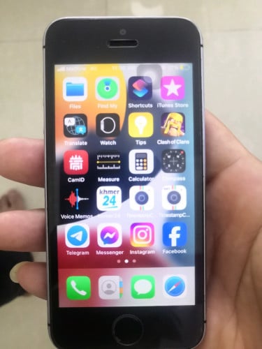 លក់ឬដូរ iPhone 5SE 64g អត់ស្កេន (No Scan) សំបកZin របស់កំរ ស្អាតណាស់