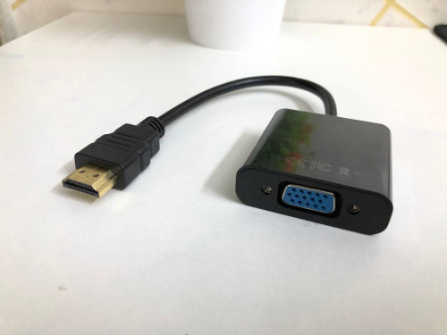 Connecter HDMI TO VGA ADAPTER /Connecter DP TO VGA ADAPTER