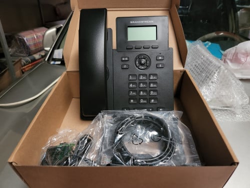 GRANDSTREAM Voip Wifi model GRP2601W