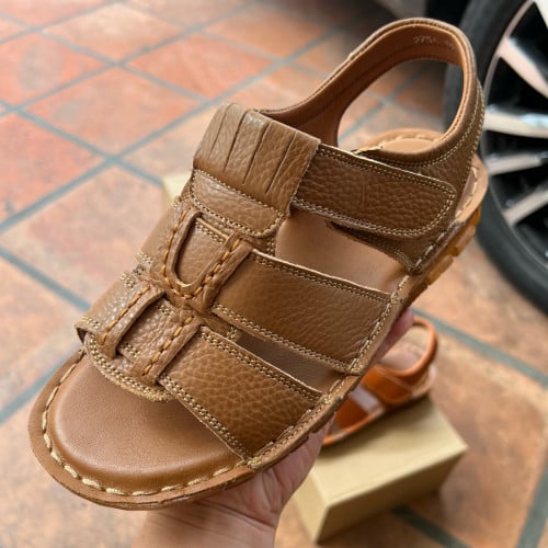 - Code: B001- ប្រភេទស្បែកសុទ្ធ ក្រាស់ល្អ ទន់ ទ្រនាប់បាតទន់បាតក្រោមក្រែបមានថ្នេរដេរស្រាប់ គុណភាពខ្ពស់