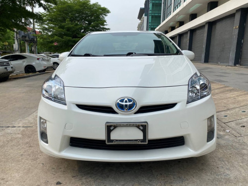 Prius 2010 option 3  ឡានសន្លឹក ពន្ធ