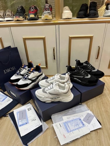 ស្បែកជើង​box full set